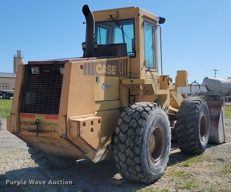 image for item NZ9933 1992 Case 721 wheel loader