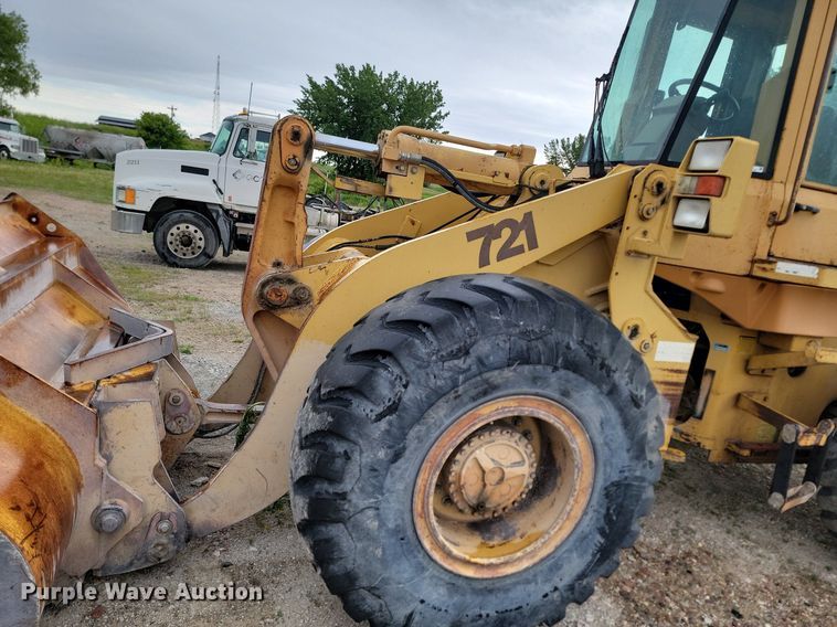 image for item NZ9933 1992 Case 721 wheel loader