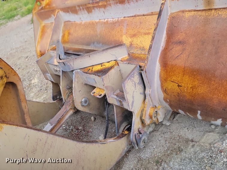 image for item NZ9933 1992 Case 721 wheel loader