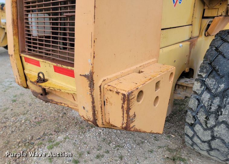 image for item NZ9933 1992 Case 721 wheel loader