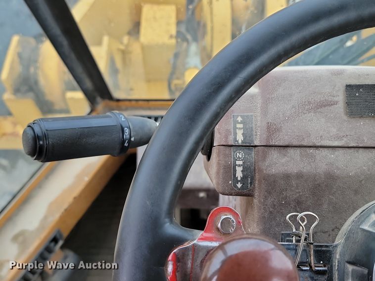 image for item NZ9933 1992 Case 721 wheel loader