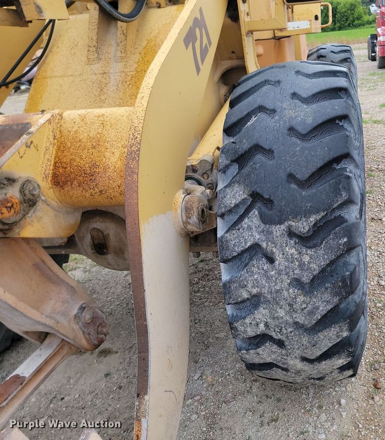 image for item NZ9933 1992 Case 721 wheel loader
