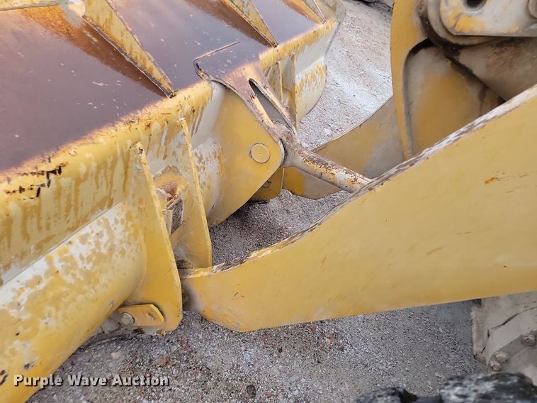 image for item NZ9934 1997 Caterpillar  938F wheel loader