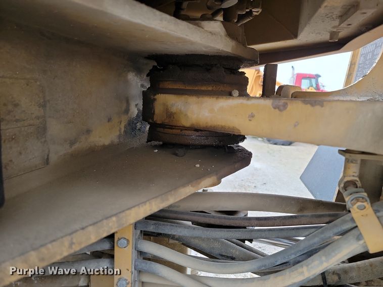 image for item NZ9934 1997 Caterpillar  938F wheel loader