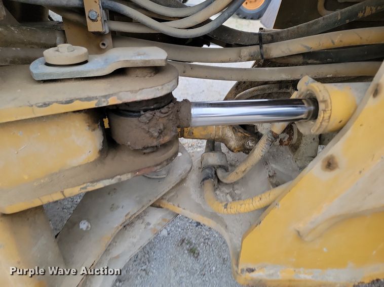 image for item NZ9934 1997 Caterpillar  938F wheel loader