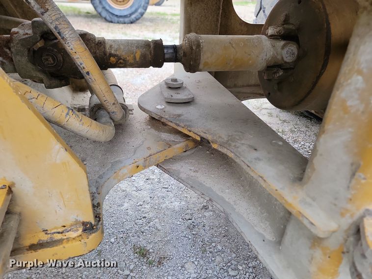 image for item NZ9934 1997 Caterpillar  938F wheel loader