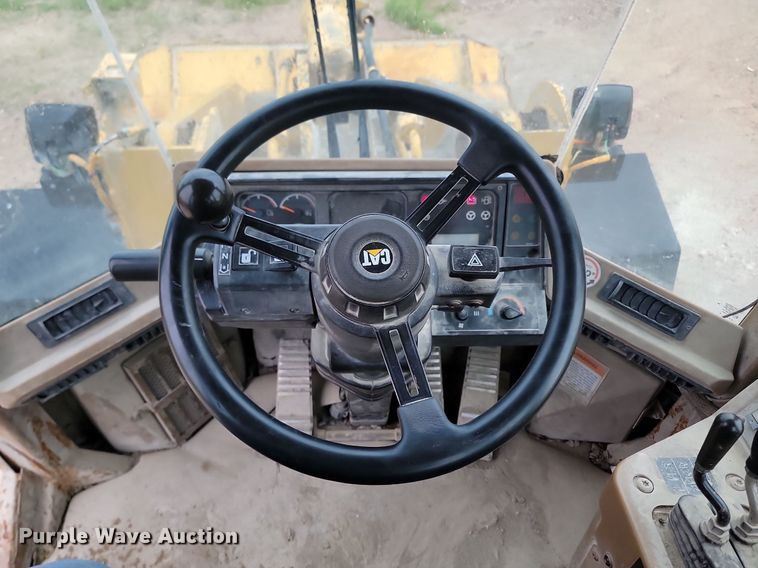 image for item NZ9934 1997 Caterpillar  938F wheel loader