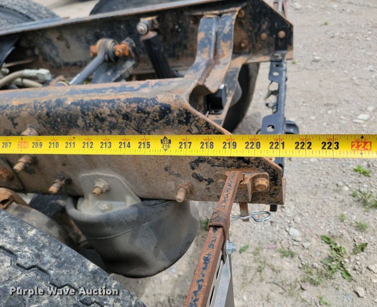 image for item NZ9936 2003 Mack CH600 semi truck