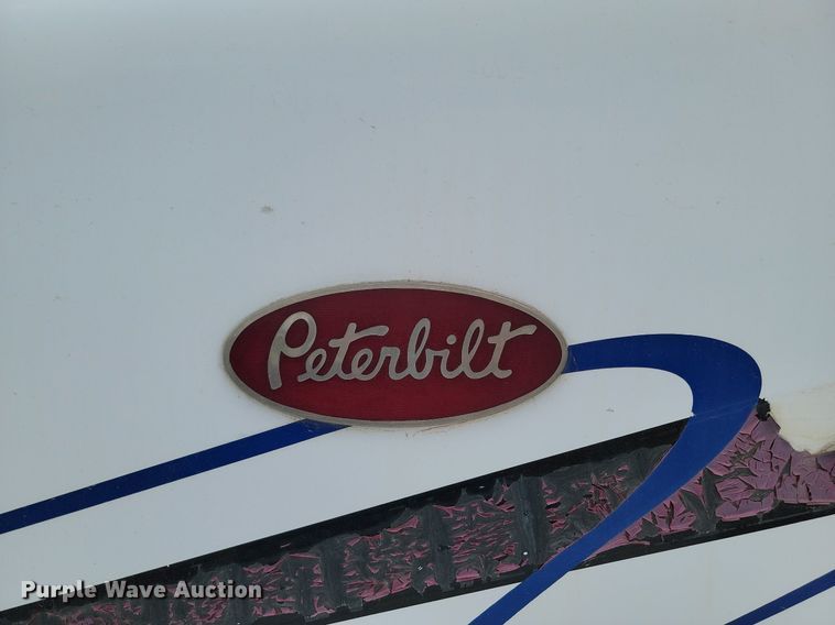 image for item NZ9937 1999 Peterbilt 377 semi truck