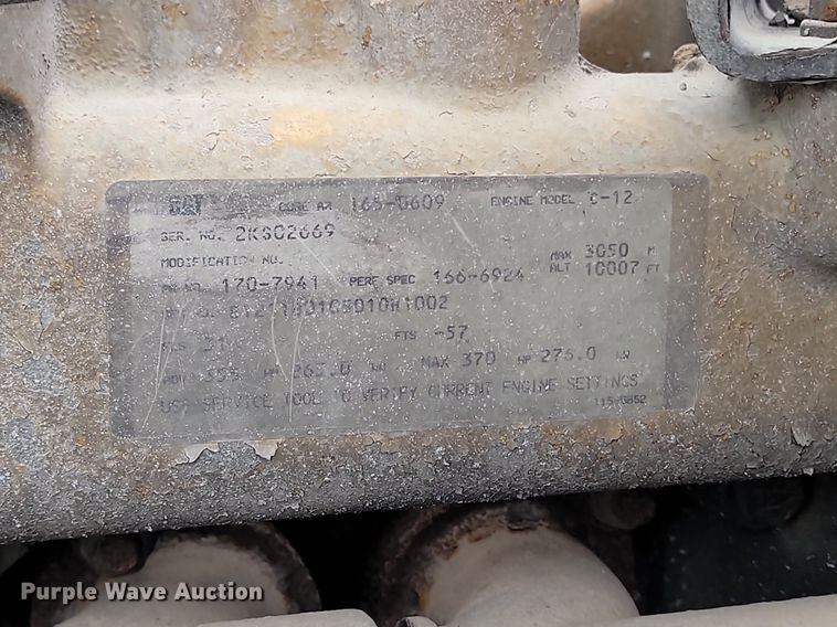 image for item NZ9937 1999 Peterbilt 377 semi truck