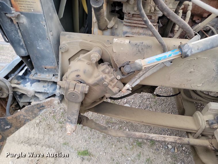 image for item NZ9937 1999 Peterbilt 377 semi truck