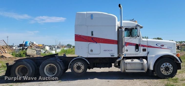 image for item NZ9939 2002 Peterbilt  378 semi truck