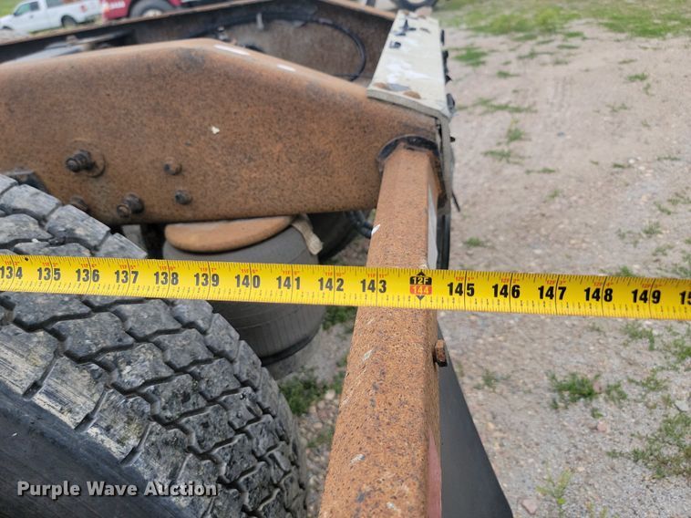 image for item NZ9939 2002 Peterbilt  378 semi truck