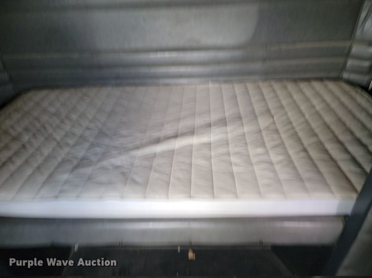 image for item NZ9939 2002 Peterbilt  378 semi truck