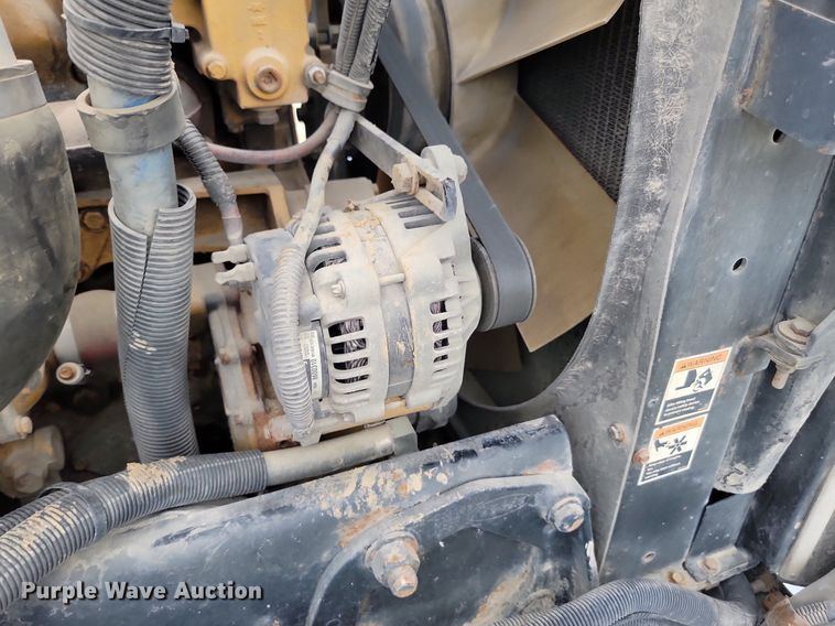 image for item NZ9939 2002 Peterbilt  378 semi truck