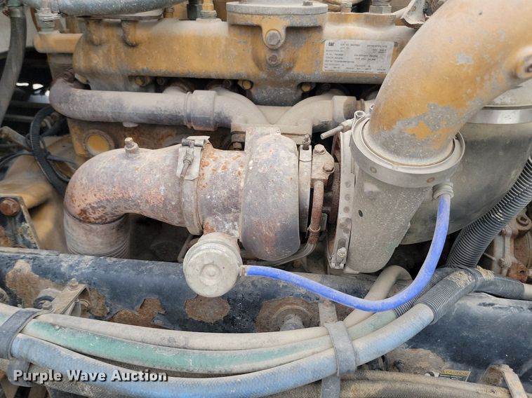 image for item NZ9939 2002 Peterbilt  378 semi truck