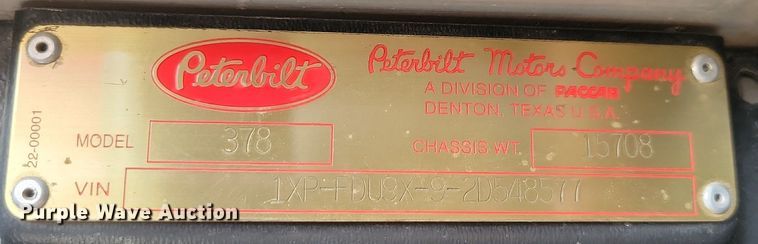 image for item NZ9939 2002 Peterbilt  378 semi truck