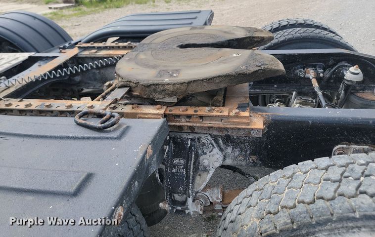 image for item NZ9941 2006 Peterbilt  379 semi truck