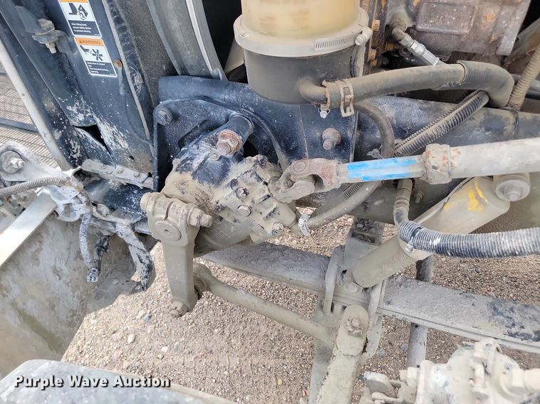 image for item NZ9941 2006 Peterbilt  379 semi truck