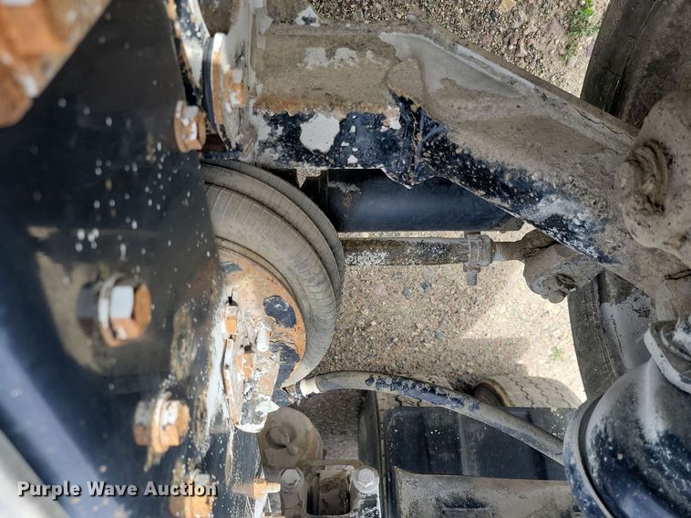 image for item NZ9941 2006 Peterbilt  379 semi truck