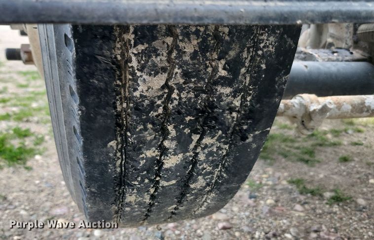 image for item NZ9941 2006 Peterbilt  379 semi truck