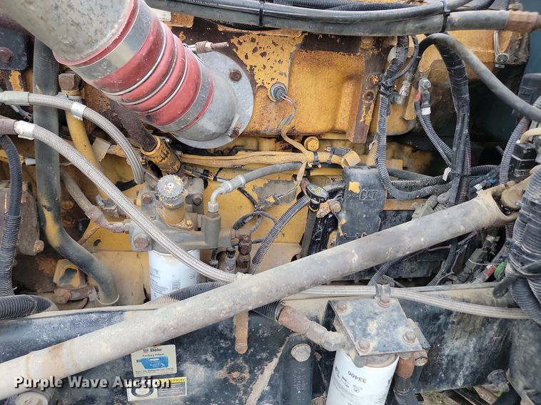 image for item NZ9942 2006 Peterbilt  379 semi truck