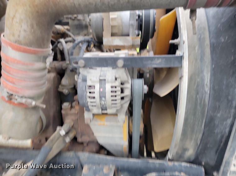 image for item NZ9942 2006 Peterbilt  379 semi truck