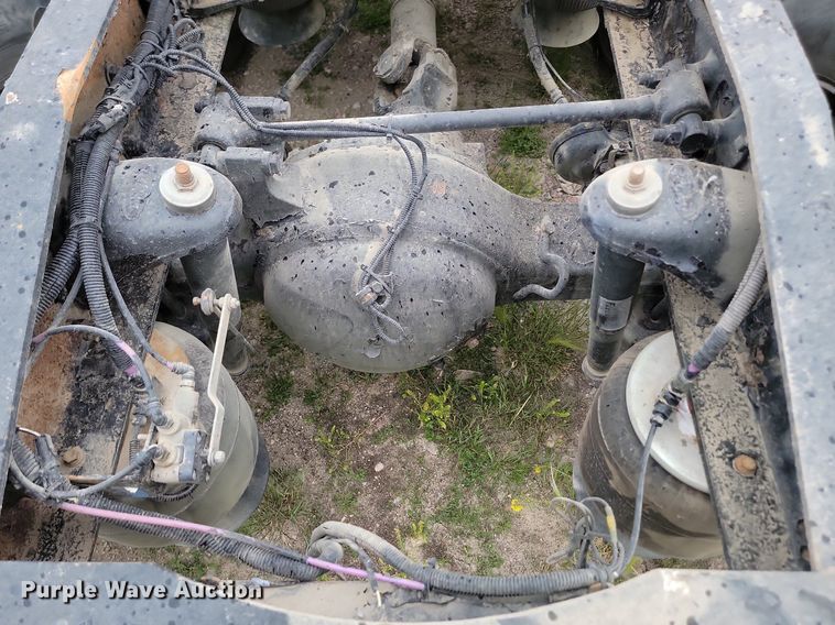 image for item NZ9942 2006 Peterbilt  379 semi truck