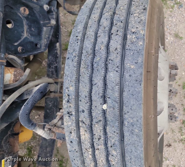 image for item NZ9942 2006 Peterbilt  379 semi truck