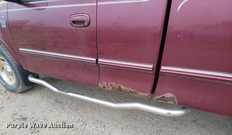 image for item NZ9944 1998 Ford F150 SuperCab pickup truck