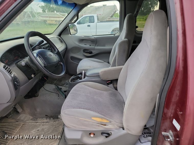 image for item NZ9944 1998 Ford F150 SuperCab pickup truck