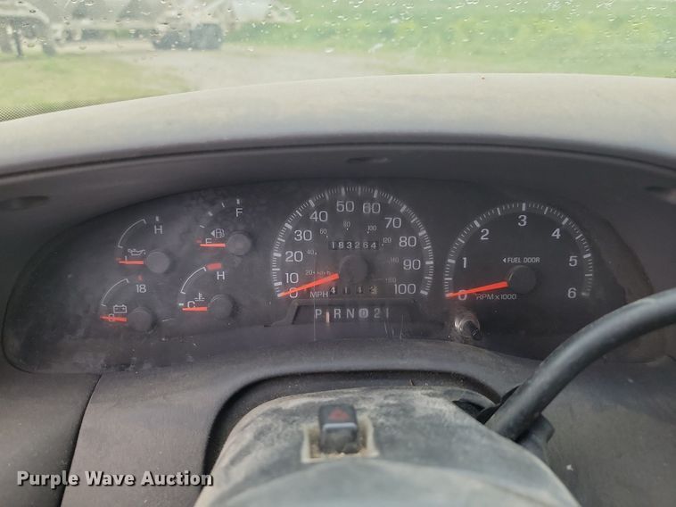 image for item NZ9944 1998 Ford F150 SuperCab pickup truck