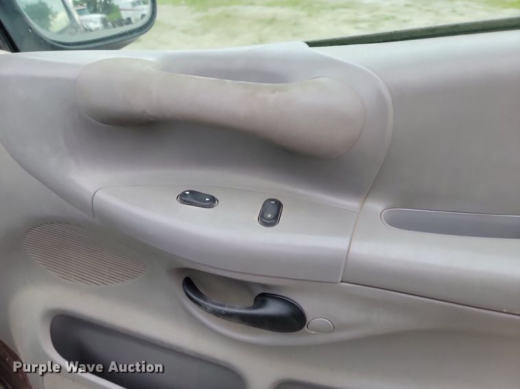 image for item NZ9944 1998 Ford F150 SuperCab pickup truck