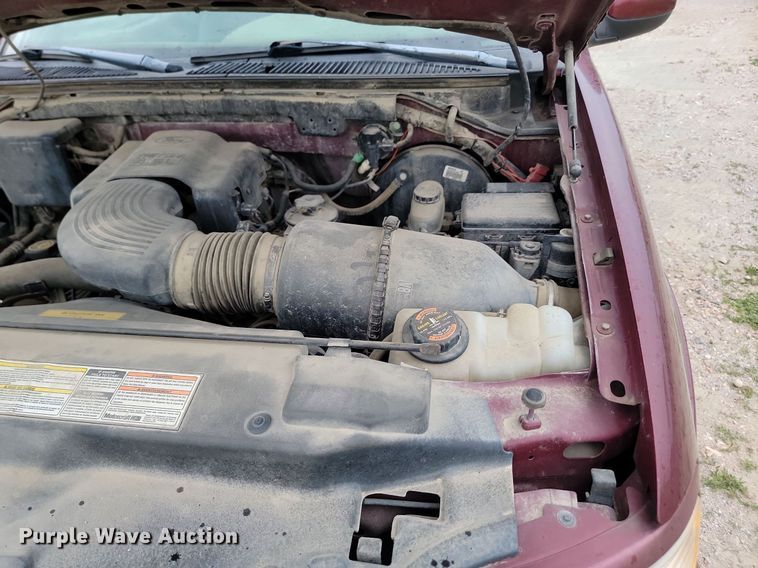 image for item NZ9944 1998 Ford F150 SuperCab pickup truck