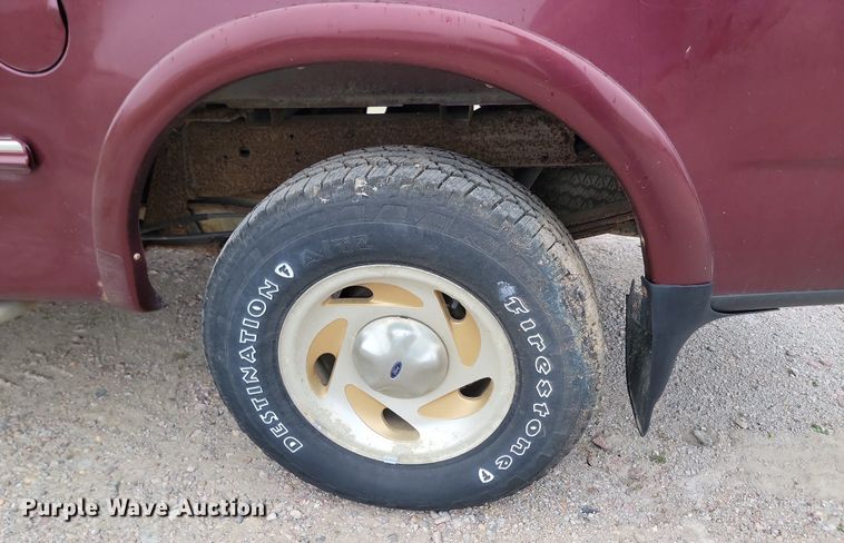 image for item NZ9944 1998 Ford F150 SuperCab pickup truck