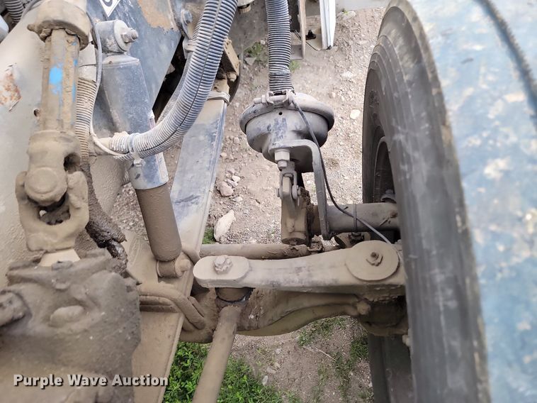 image for item NZ9947 2002 Peterbilt 378 semi truck