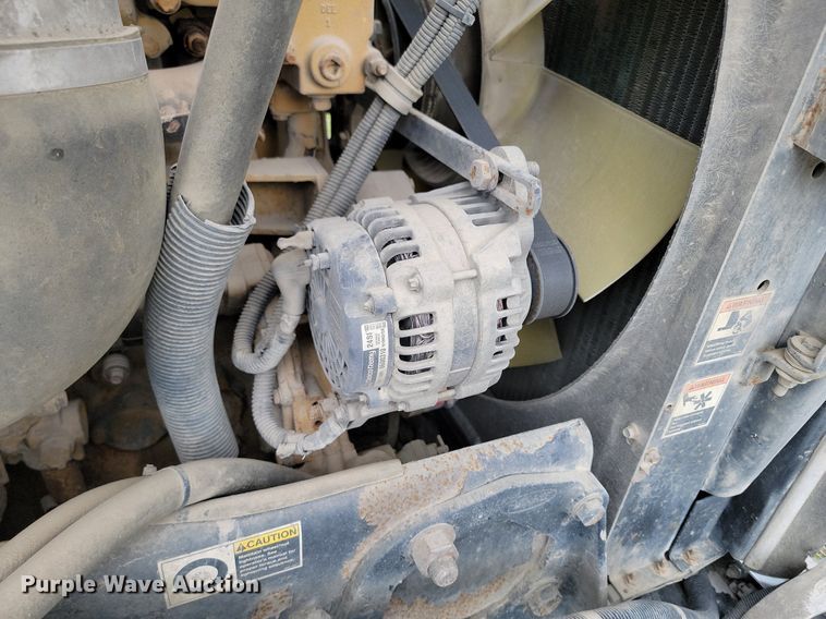 image for item NZ9947 2002 Peterbilt 378 semi truck