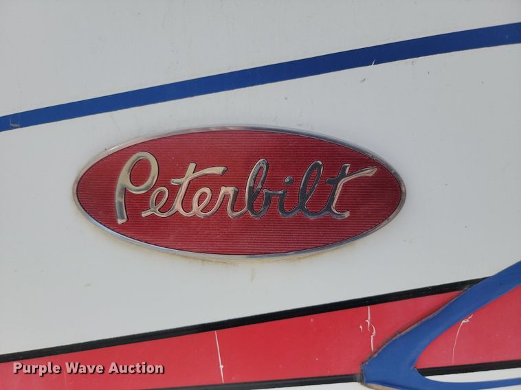 image for item NZ9949 2002 Peterbilt  378 semi truck