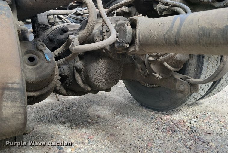 image for item NZ9949 2002 Peterbilt  378 semi truck