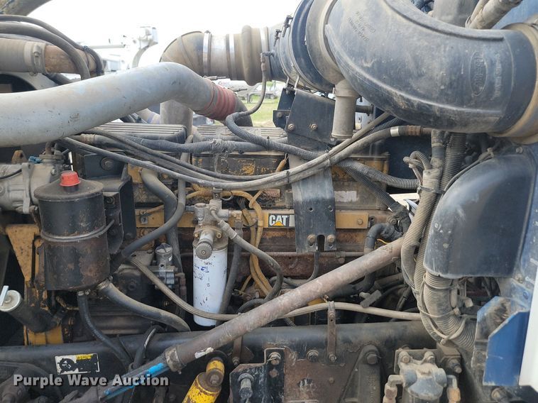 image for item NZ9949 2002 Peterbilt  378 semi truck