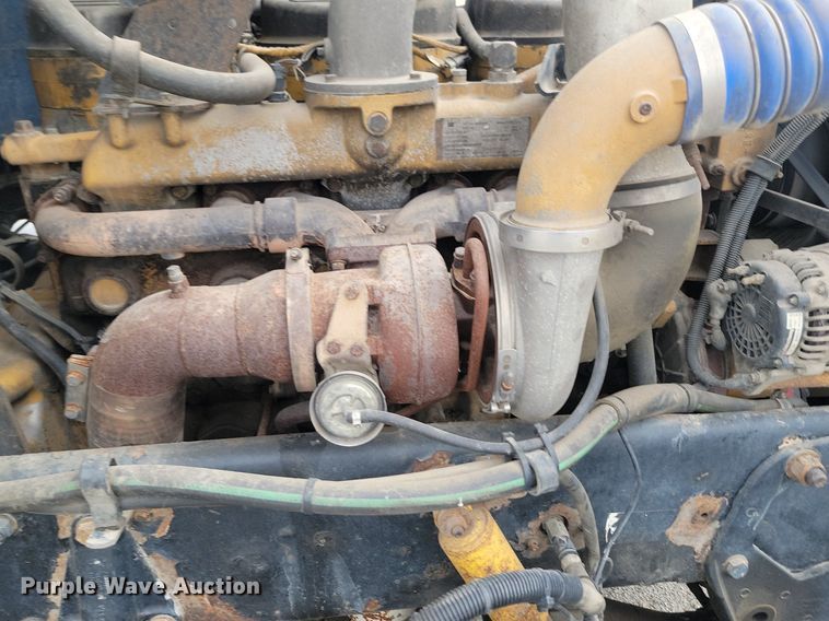 image for item NZ9949 2002 Peterbilt  378 semi truck