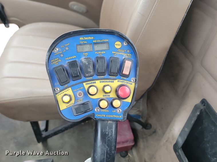 image for item NZ9950 2004 Mack CV513 ready mix truck