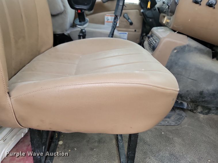 image for item NZ9950 2004 Mack CV513 ready mix truck