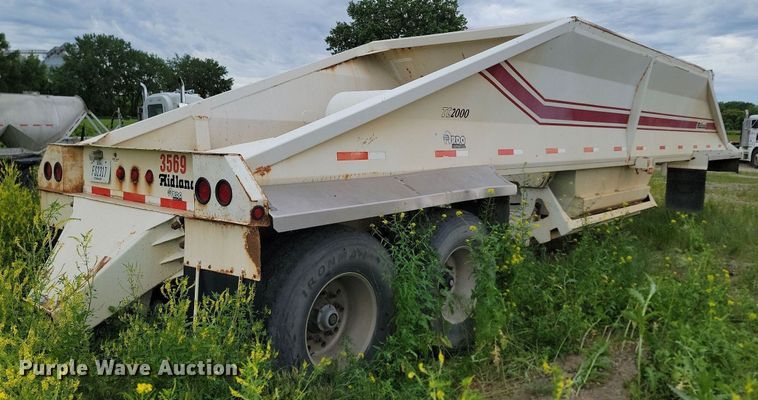 image for item NZ9953 2008 Midland MG40TC2000 bottom dump trailer