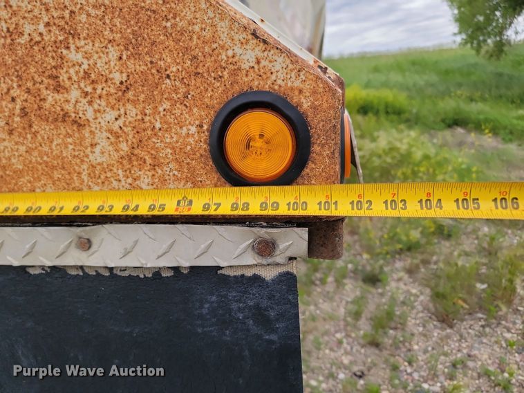 image for item NZ9953 2008 Midland MG40TC2000 bottom dump trailer