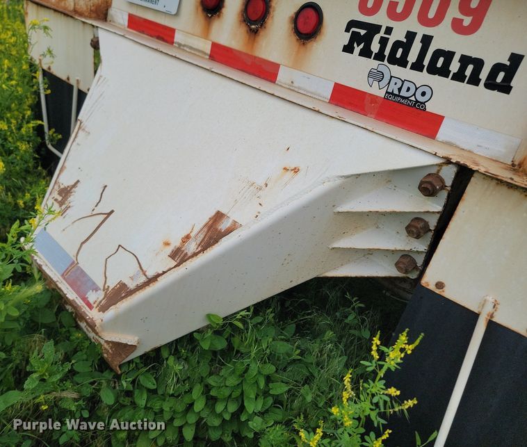 image for item NZ9953 2008 Midland MG40TC2000 bottom dump trailer