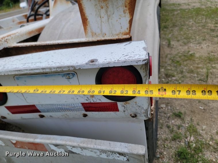 image for item NZ9954 1997 Fruehauf HAB-HE2-J1000X3 pneumatic dry bulk trailer