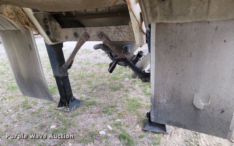 image for item NZ9955 1998 Fruenhauf  pneumatic dry bulk trailer