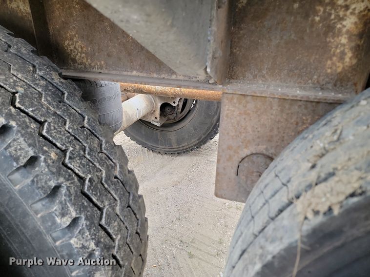 image for item NZ9955 1998 Fruenhauf  pneumatic dry bulk trailer