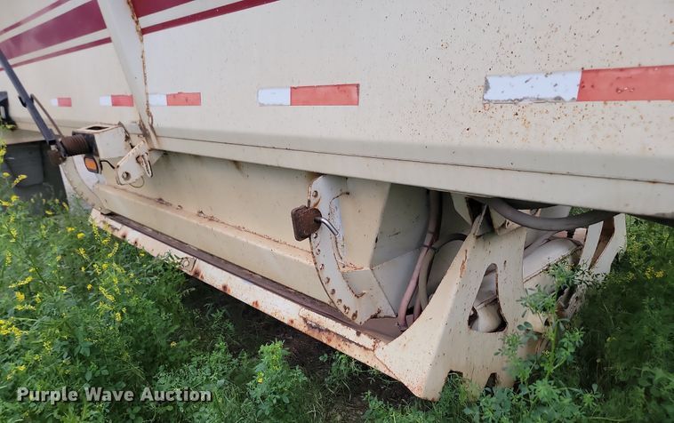 image for item NZ9957 2008 Midland  MG40TC2000 bottom dump trailer